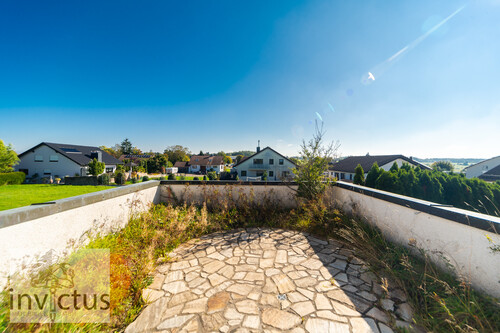 Sonnenterrasse im OG mit Pflanzbereich - 