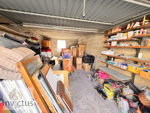 Garage - 