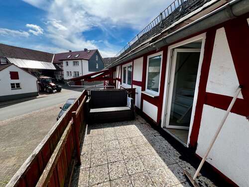 Foto - Haus zum Kaufen in Battenberg (Eder) 150.000,00 € 202 m²