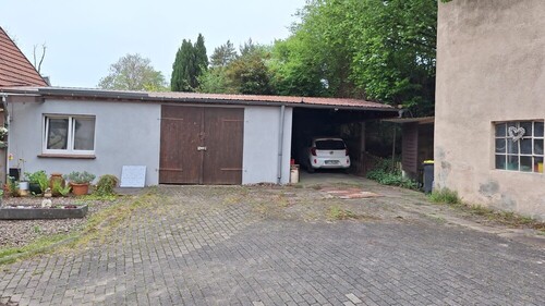 Garage mit Wohnung1 - 