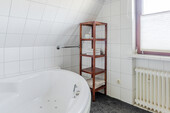 Wannenbad im OG - 