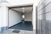 Garage mit Waschküche - 