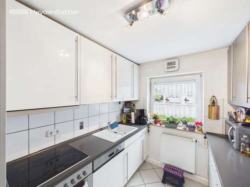 Küche - Etagenwohnung mit 62,11 m&sup2; in Augsburg zum Kaufen