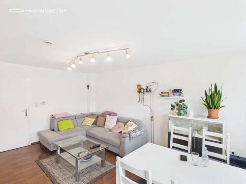Wohnen - Vermietetes Investment mit Potenzial in Haunstetten - 3-Zimmer-Wohnung mit Balkon
