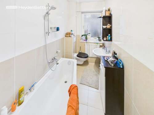 Bad - 2- Zimmerwohnung mit 52,70 m² in Augsburg zum Kaufen