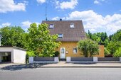 Hausansicht - Einfamilienhaus mit Traumgrundstück direkt am Neckar in Rottweil-Bühlingen