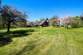 Weitläufiges Grundstück mit altem Baumbestand und vielseitigen Gestaltungsmöglichkeiten - Einfamilienhaus mit 130,00 m&sup2; in Rottweil-Bühlingen zum Kaufen