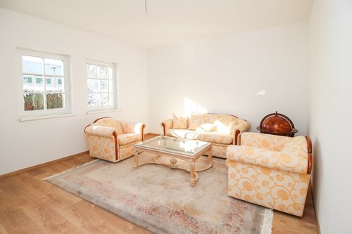 Wohnzimmer - Doppelhaushälfte mit 132,00 m² in Rottweil zum Kaufen