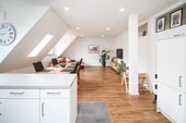 Wohnen / Essen / Küche Ansicht 1 - Modernisierte 4-Zimmer-Wohnung mit Einbauküche in Oberndorf a. N.