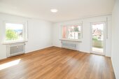 Wohnzimmer - 3 Zimmer Etagenwohnung zum Kaufen in Rottweil