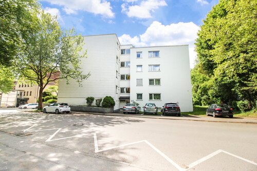 Hausansicht - Renovierte & modernisierte 3,5-Zimmer-Wohnung mit Balkon & Garage in Rottweil