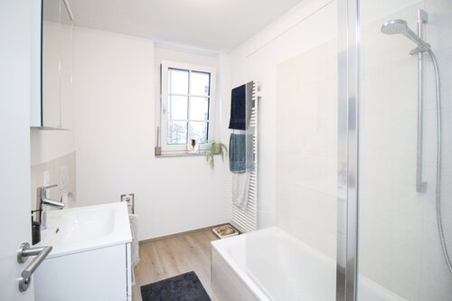 Badezimmer - Erdgeschoßwohnung mit 50,13 m² in Königsfeld zur Miete