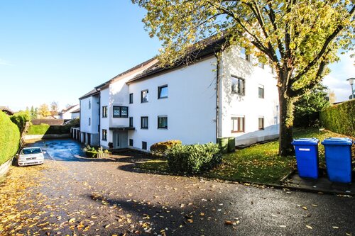 Hausansicht - 4.5 Zimmer Etagenwohnung zur Miete in Zimmern