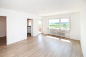 Wohnen/Essen Ansicht 1 - Modernisierte 1,5-Zimmer-Wohnung mit Balkon & Aufzug in Rottweil
