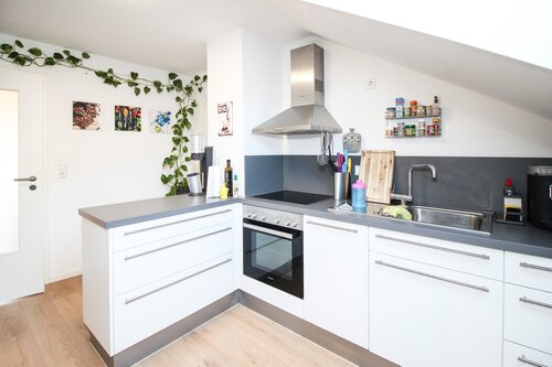 Küche - 2 Zimmer Dachgeschoßwohnung zum Kaufen in Oberndorf