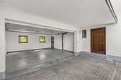 Garage mit elektr. Sektionalto - 