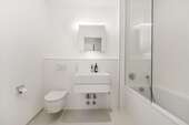 Helles Badezimmer - 