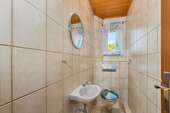 WC - 