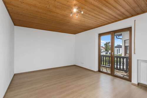 Schlafzimmer mit Balkonzugang - 
