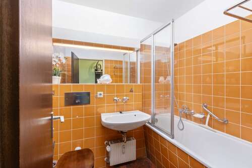 Bad - 1 Zimmer 1- Zimmerwohnung in München