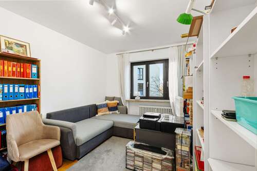 Kinderzimmer / Büro - 