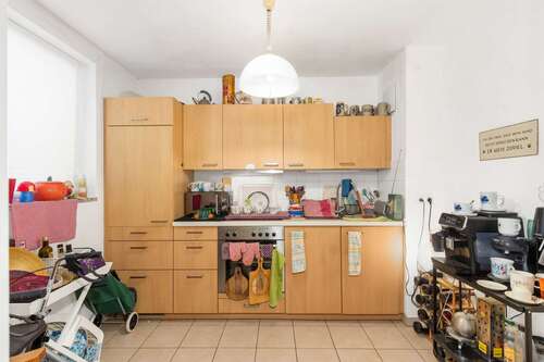 Küche mit Abstellkammer - 