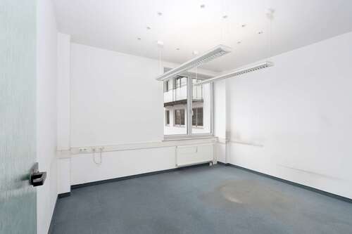 Büro- / Praxisraum 8 - 