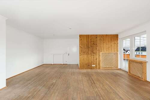 Wohnen / Essen - 4 Zimmer Appartement in Elsendorf