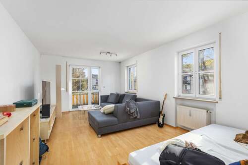 Wohn-/Schlafzimmer - Großzügige Single-Wohnung inkl. EBK 