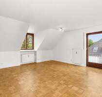 Gepflegte Dachgeschosswohnung in ruhiger Lage | 500m zur Würm & Pasinger Stadtpark - München
