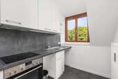 Küche - 3 Zimmer Dachgeschoßwohnung in München