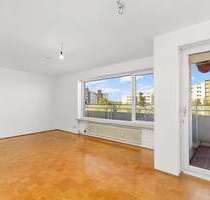 Geräumiges Single-Apartment mit sonniger West-Loggia - Germering