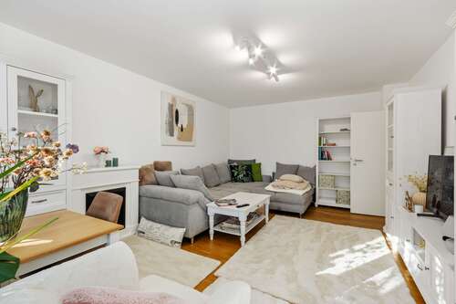für Sofa, Schränke & Co. - Appartement mit 90,41 m² in Zorneding zur Miete