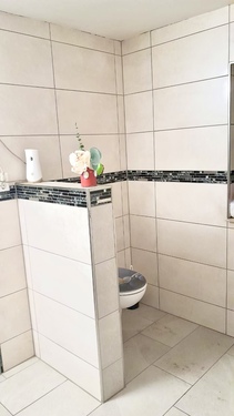 Abgetrennter WC-Bereich im Badezimmer - 