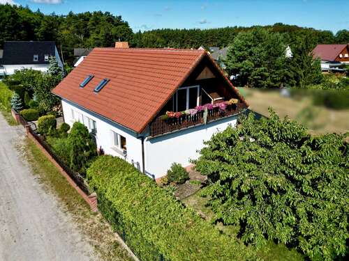Einfamilienhaus - Schrägansicht - 