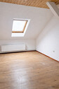 Schlafzimmer / Kinderzimmer - 3 Zimmer Dachgeschoßwohnung in Forst