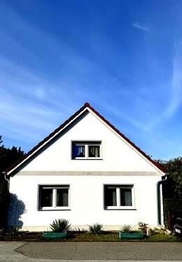 Vorderansicht EFH Lohsa - 7 Zimmer Einfamilienhaus zum Kaufen in Lohsa