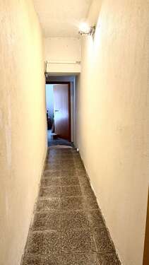 Flur zum Bad aktuell - 