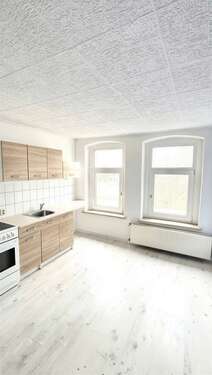 Große und helle Küche - 