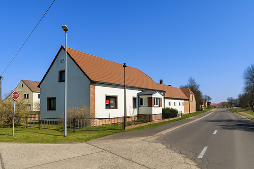 Straßenansicht - 7 Zimmer Einfamilienhaus zum Kaufen in Luckaitztal / Gosda
