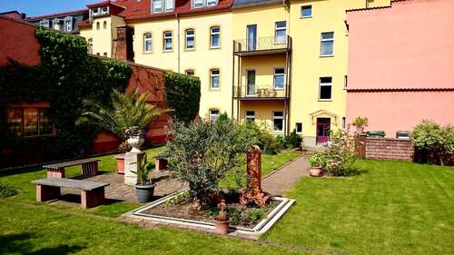 Liebevoll angelegter Innenhof - 