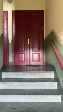 Gepflegtes Treppenhaus - 