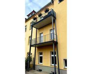 Kapitalanlage mit 5,5% Bruttomietrendite - MFH in Riesa mit sechs Wohn- und zwei Gewerbeeinheiten!