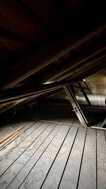 Ausbaufähiger Dachboden - 