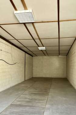 Lagerhalle - 