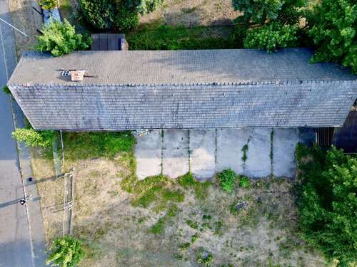 Blick auf die Scheune - Freizeitgrundstück zum Kaufen in Cottbus / Willmersdorf