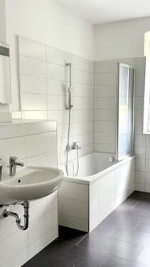 Badezimmer 2. OG - 