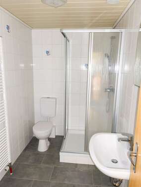 Badezimmer - Nebengebäude - 