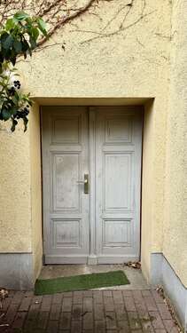 Eingangsbereich MFH vom Innenhof - 