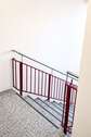 Lichtdurchflutetes sauberes Treppenhaus - 